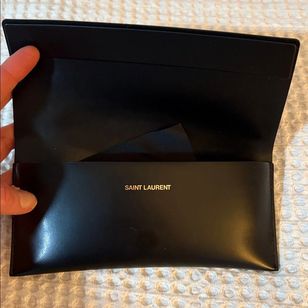 EUC Saint Laurent Women's SLM25K 56mm Sunglasses - Picture 8 of 8